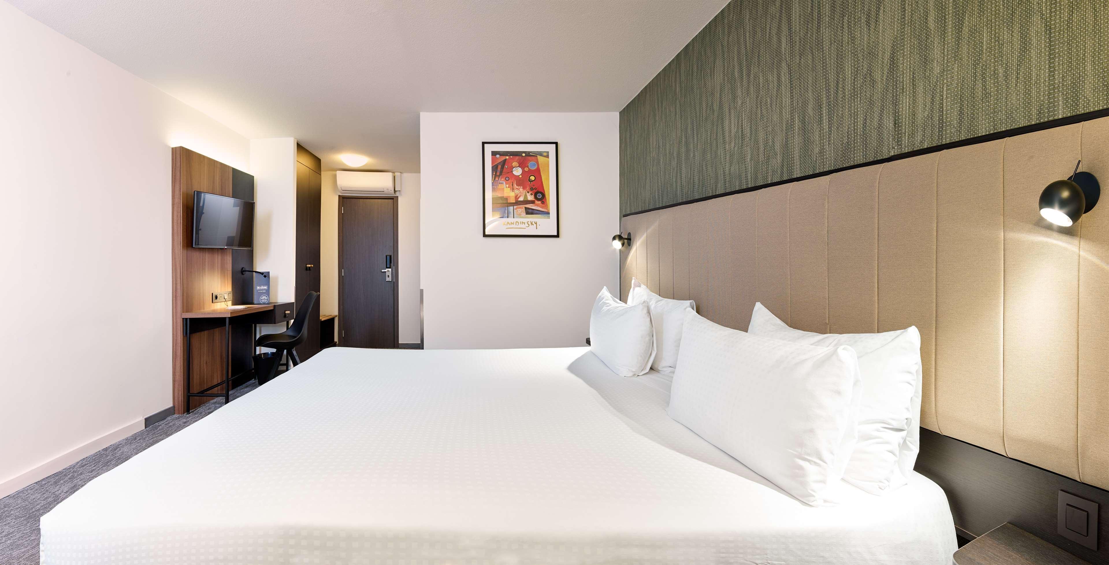 Best Western Hotel Вавр Экстерьер фото
