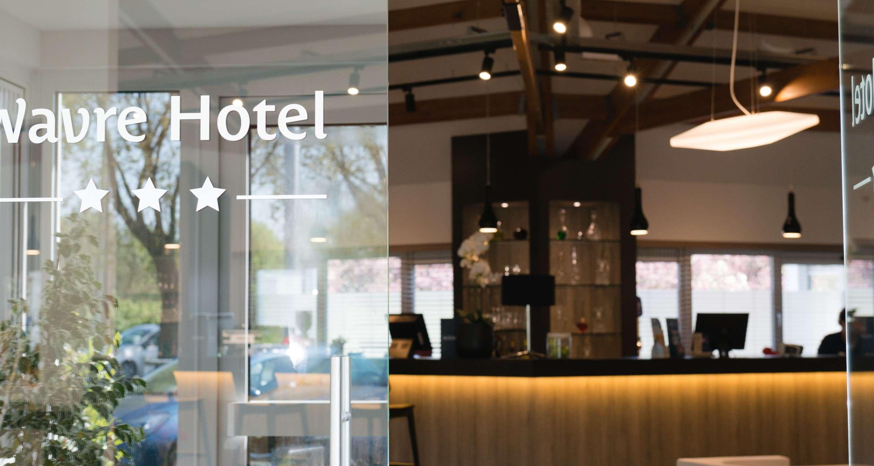 Best Western Hotel Вавр Экстерьер фото